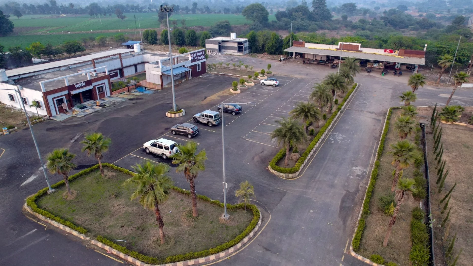 Shree Ji Hotel & Resort